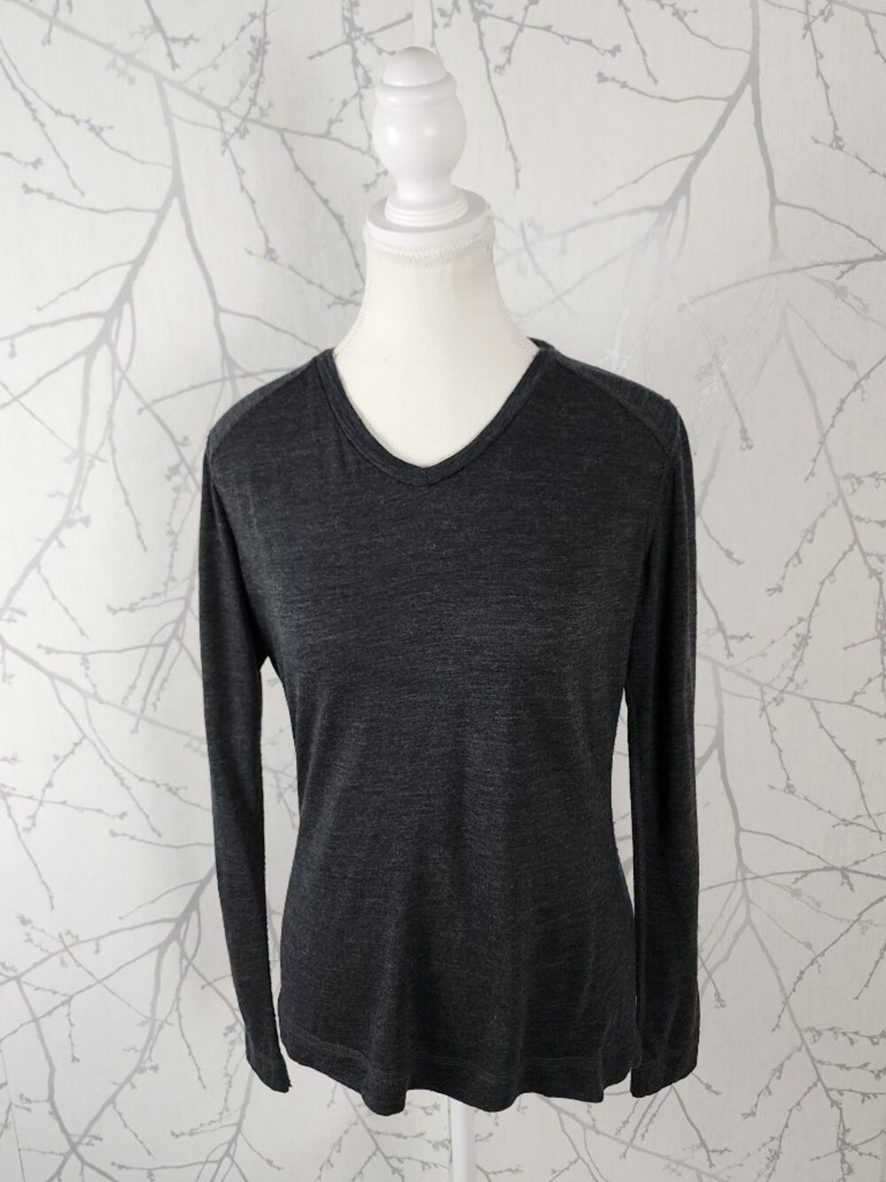 Segments 100% Merino Wool V-Neck Baselayer Long Sleeve